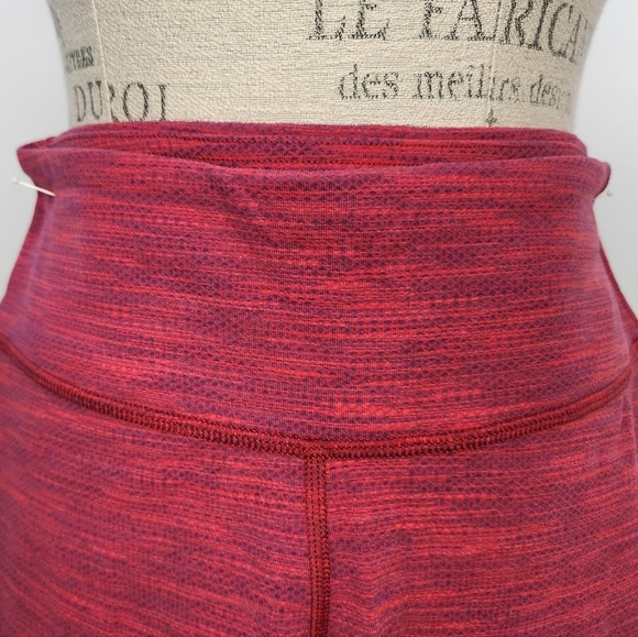 Lululemon Bumbleberry leggings - Picture 6 of 11